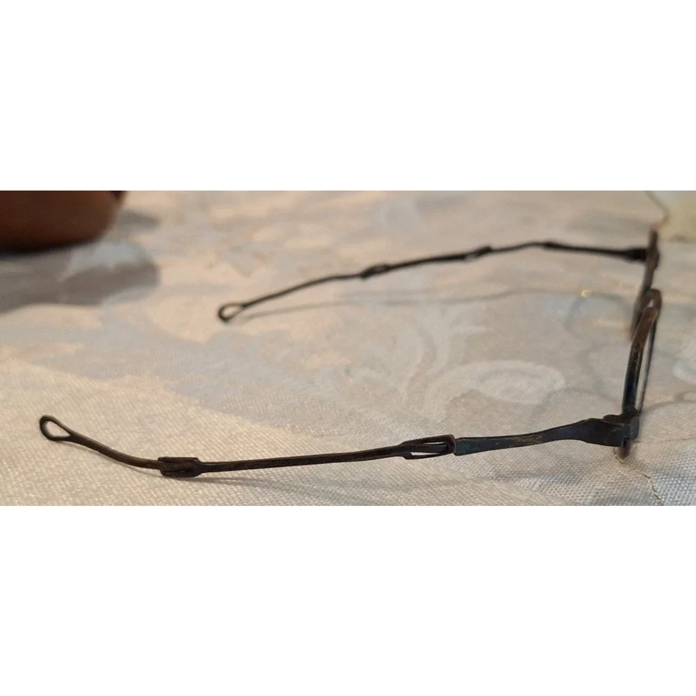 Antique Eyeglasses Spectacles Lot of 2 c1900 Oval Octagon Wire Rim w/Case Vtg